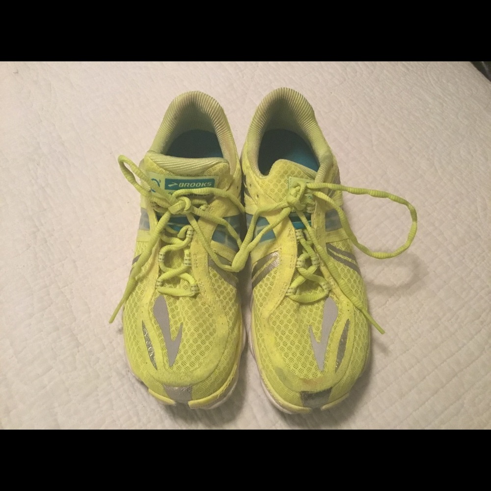 Brooks Women’s Pure Connect Trail Running Shoes